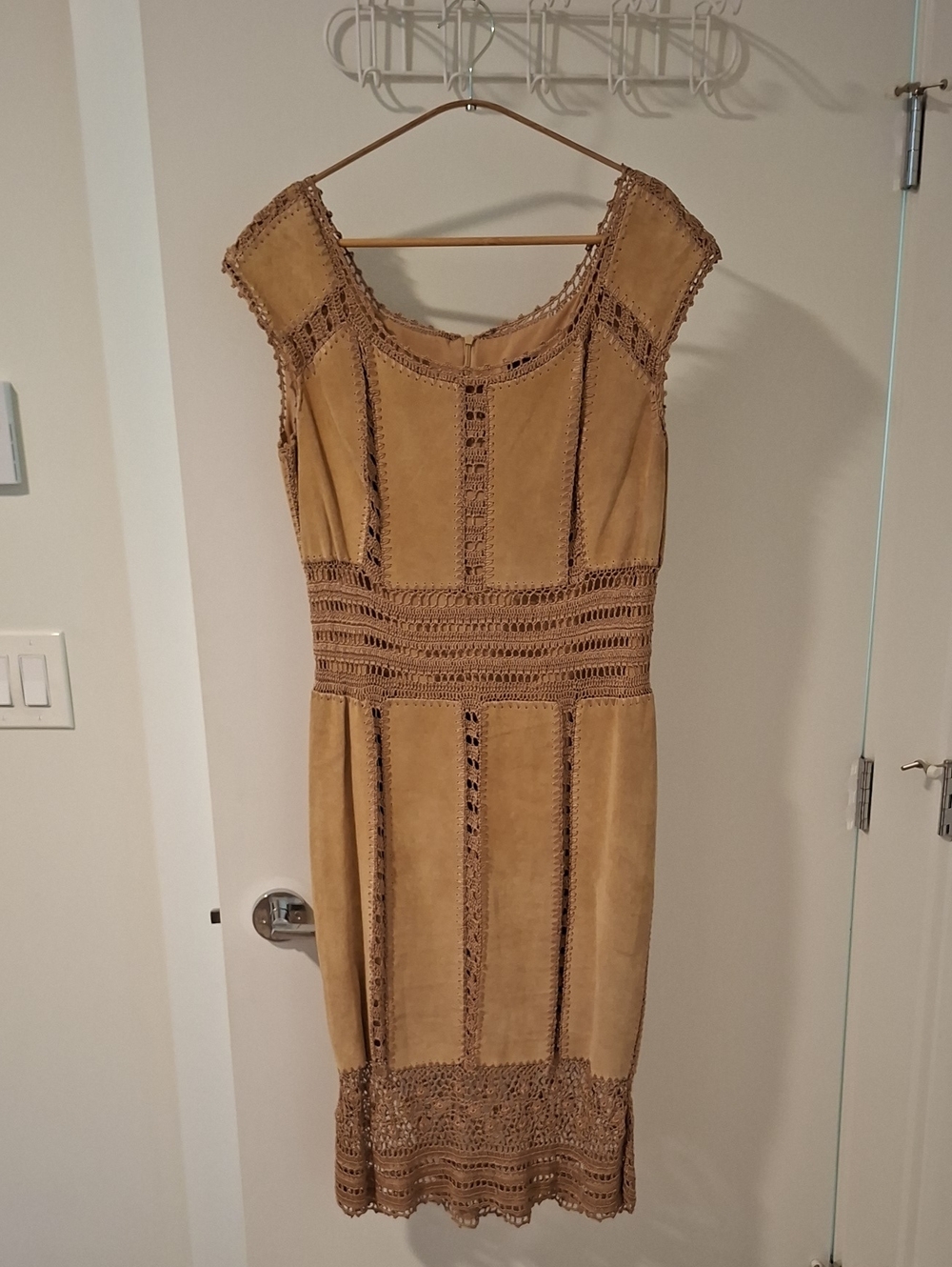 Danier Luxury Tan Soft Suede Western/Boho/Crochet Midi Dress (Size US 10)